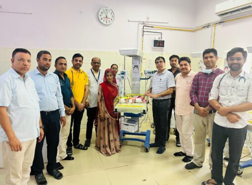 तीन जुड़वां शिशुओं को मिला एसएनसीयू उपचार से नवजीवन