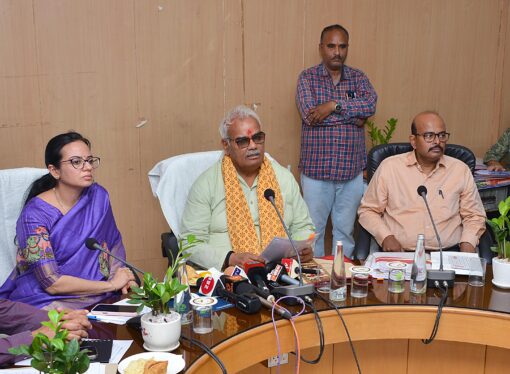 तीन लाख बच्चों को मिलेगा मुफ्त दाखिला
