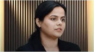 प्रयागराज की शक्ति दुबे बनी यूपीएससी टॉपर, पूरे देश में पहला स्थान