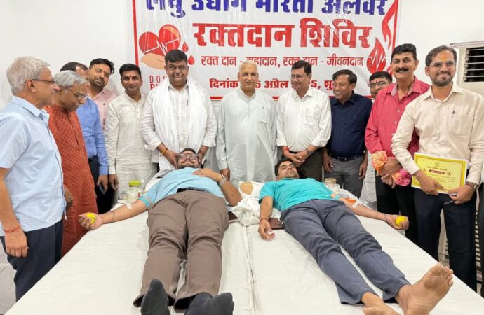 रक्तवीरों की हौंसला-अफजाई कर किया उत्साहवर्धन
