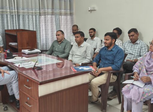 गर्मी के दौरान आमजन को नियमित रूप से शुद्ध पेयजल व विद्युत आपूर्ति दी जाए