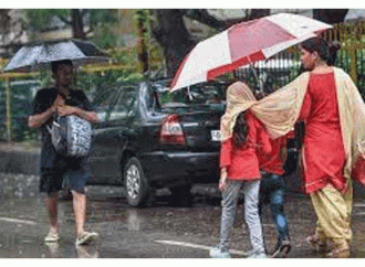 असम में बारिश की स्थिति बिगड़ी, सरकार ने स्कूलों, कॉलेजों को बंद किया