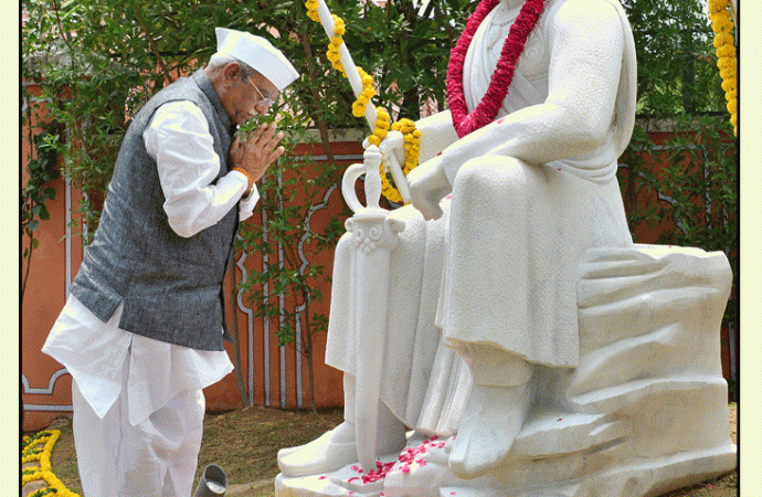 प्रताप की गौरवगाथाओं को नई पीढ़ी से जोड़े जाने का किया आह्वान, राज्यपाल ने राजभवन में महाराणा प्रताप जयंती पर माल्यार्पण कर श्रद्धासुमन अर्पित किए