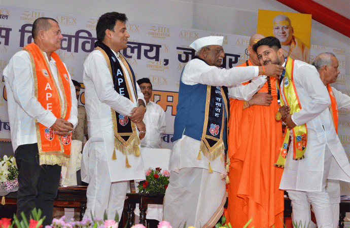 अपेक्स यूनिवर्सिटी का दीक्षांत समारोह आयोजित, विश्वविद्यालय गुणात्मक शिक्षा के प्रसार के संवाहक बनें- राज्यपाल