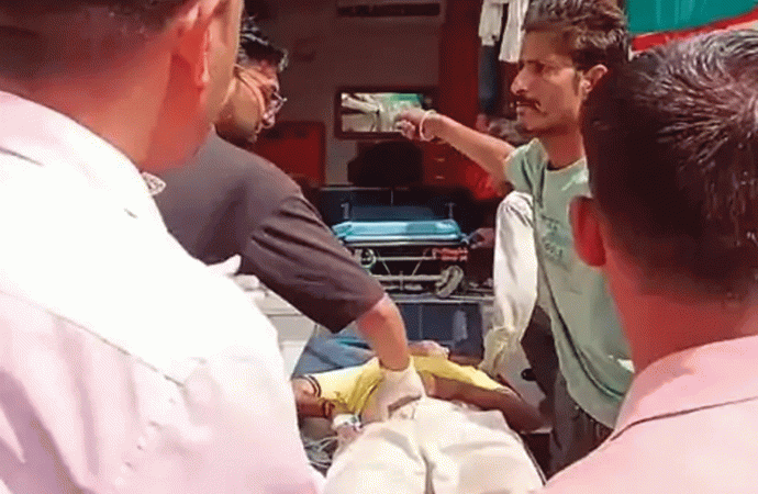स्कॉर्पियो और टेम्पो की टक्कर में 2 की मौत, 3 घायल
