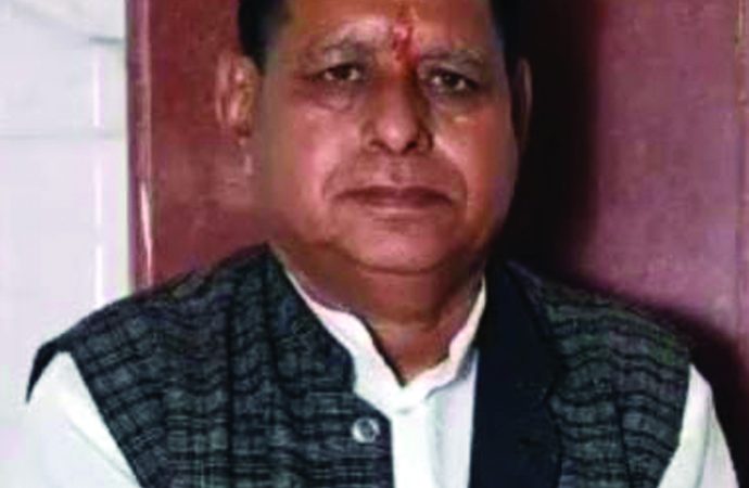 गर्मी में प्यासे परिंदों के लिए आशा की किरण बनी श्रद्धा विश्वास ग्रामोत्थान संस्थान