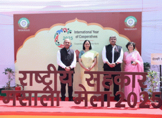 सचिव एवं संयुक्त सचिव ने किया राष्ट्रीय सहकार मसाला मेले का विजिट