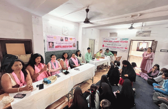 आज रोटरी क्लब जयपुर पर्ल परिवार द्वारा एनीमिया मुक्त भारत प्रोजेक्ट के तहत राजकीय उच्च माध्यमिक विद्यालय तेलीपड़ा चोडा रास्ता जयपुर में हीमोग्लोबिन की जांच कराये गए