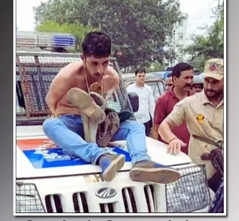 संदिग्ध चोर को पुलिस वाहन के बोनट पर बांधकर घुमाने के मामले की जांच के आदेश