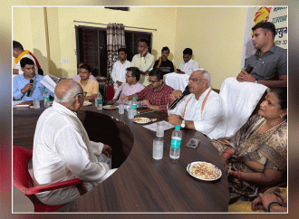 अकबरपुर में रात्रि चौपालः जिला प्रभारी मंत्री ने सुनी आमजन की परिवेदनाएं —गम्भीर नदी पर जल पूजन कर जल संरक्षण के महत्व को दर्शाया
