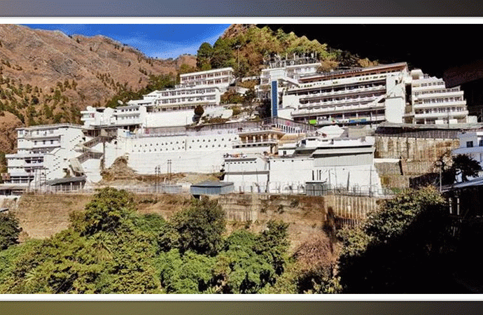 भूस्खलन से प्रभावित वैष्णो देवी का नया ट्रैक दूसरे दिन भी बंद, हेलिकॉप्टर सेवा स्थगित
