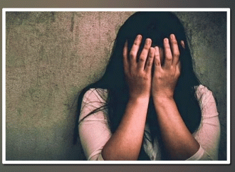 मुंबई में महिला पायलट से छेड़छाड़ करने के आरोप में तीन लोगों के खिलाफ मामला दर्ज