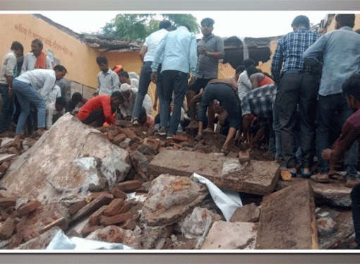 झालावाड़ा जिले में पीपलोदी स्कूल की छत गिरने से तीन बच्चों की मौत, कई घायल