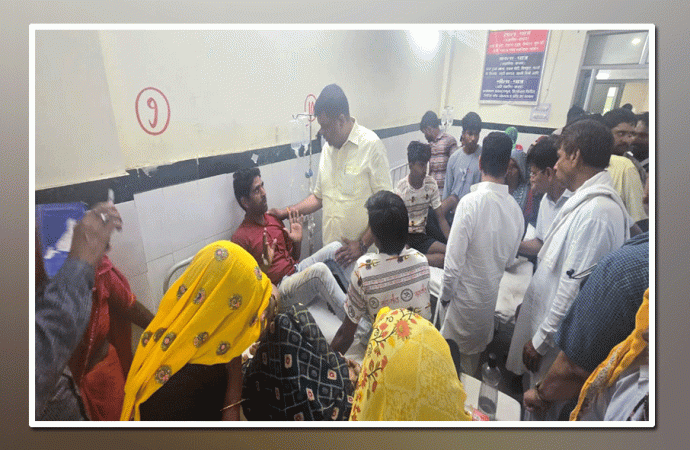 वन राज्यमंत्री ने विद्युत दुर्घटना में घायलों से मिलकर उनकी कुशलक्षेम पूछी, बिचगांवा पहुंचकर परिजनों एवं ग्रामीणों को बंधाया ढाढस, जेईएन एवं लाइनमैन को किया गया निलम्बित