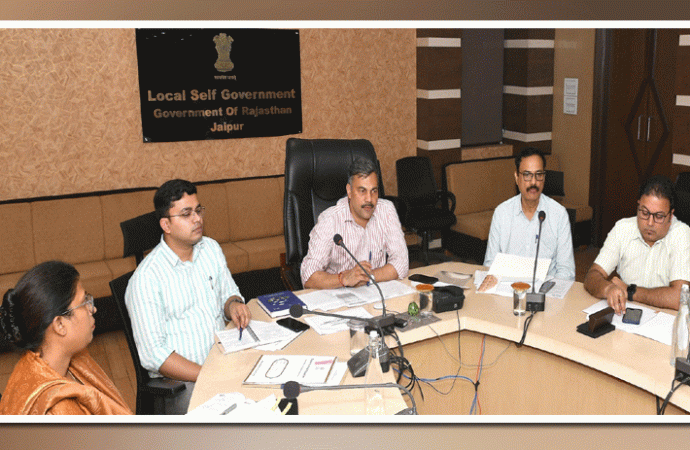 जर्जर भवनों का तत्काल चिन्हितकरण कर, नियमानुसार करें ध्वस्त- शासन सचिव, स्वायत्त शासन विभाग शासन सचिव ने ली समीक्षा बैठक , अधिकारियों को दिए आवश्यक दिशा निर्देश