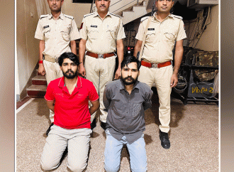 अनूपगढ़ पुलिस ने चलती गाड़ी में ऑनलाइन जुआ लगाते 2 आरोपी किए गिरफ्तार, लाखों का हिसाब-किताब जब्त