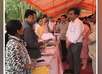 अंतिम व्यक्ति तक राहत पहुंचाने का जरिया बना पंडित दीनदयाल उपाध्याय अंत्योदय संबल पखवाड़ा – जिला कलक्टर डॉ. जितेन्द्र कुमार सोनी के नेतृत्व में प्रशासन के प्रयास लाए रंग – जयपुर में आयोजित 477 शिविरों में 51 लाख से ज्यादा कार्यों का हुआ संपादन – 16 विभागों द्वारा आमजन से जुड़े 63 तरह के कार्यों को मौके पर ही दिया गया अंजाम