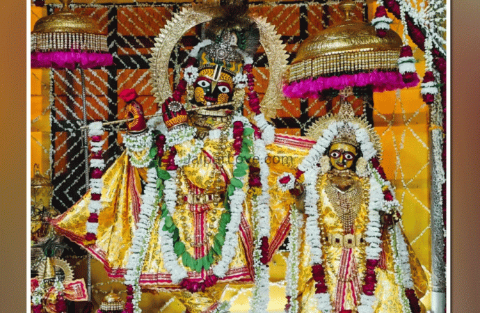 गोविंद देवजी मंदिर में हरियाली तीज पर महिलाओं को सौभाग्यवर्धक मेहंदी भेंट की