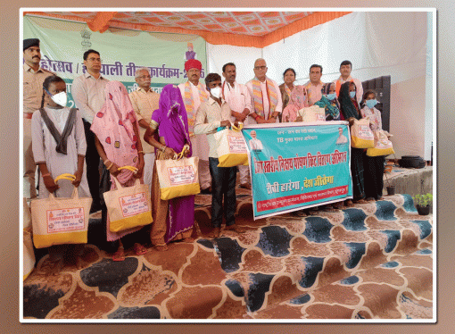 चिकित्सा विभाग की मानवीय पहल, टीबी रोगियों का जीवन संवारने के लिए चिकित्साकर्मी स्वयं बने निक्षय मित्र, प्रदेशभर में 27 से 31 जुलाई तक निक्षय पोषण किट वितरण अभियान, पहले ही दिन 3800 से ज्यादा कार्मिक बने निक्षय मित्र, 5 हजार से ज्यादा टीबी रोगियों को मिली सहायता
