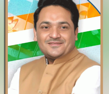 Roads have turned into potholes, no one to take care of them: Imran Qureshi
