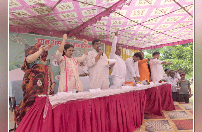 हरियालो राजस्थान अभियान— जन्मदिन पर पौधा लगाकर 3 वर्ष तक मां की तरह उस पौधे की देखभाल करें – प्रभारी मंत्री संजय शर्मा प्रभारी मंत्री ने करड़ व नीमकाथाना में किया पौधारोपण, करड़ में हरियालो राजस्थान अभियान के तहत लगाए 1111 पौधे