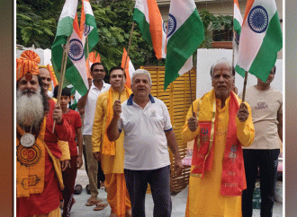 मुरलीपुरा राष्ट्र साधना पुष्टि गायत्री महायज्ञ से पूर्व निकली तिरंगा रैली