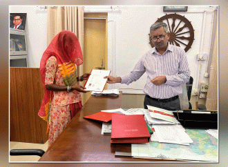 रक्षाबंधन पर बाड़मेर में 3 पाक विस्थापित महिलाओं को भारतीय नागरिकता का उपहार मिला